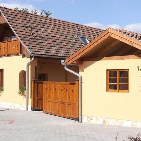 Villa Giulia Vendeghaz Verpelet Luaran gambar